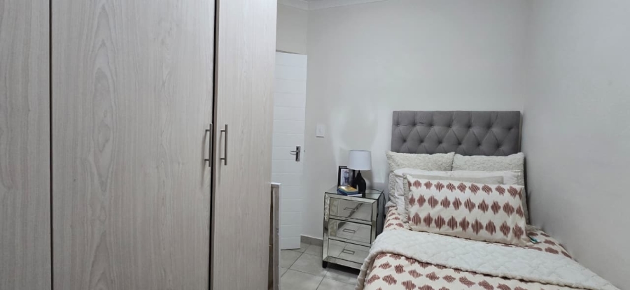 2 Bedroom Property for Sale in Stellendale Western Cape